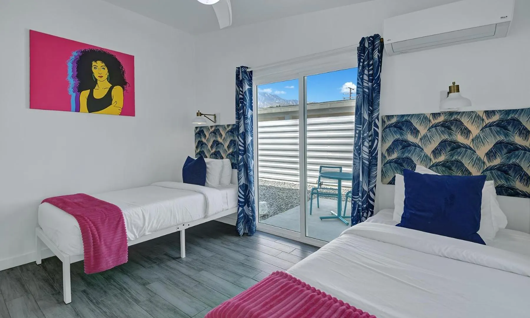 Neon Dream Villa Palm Springs