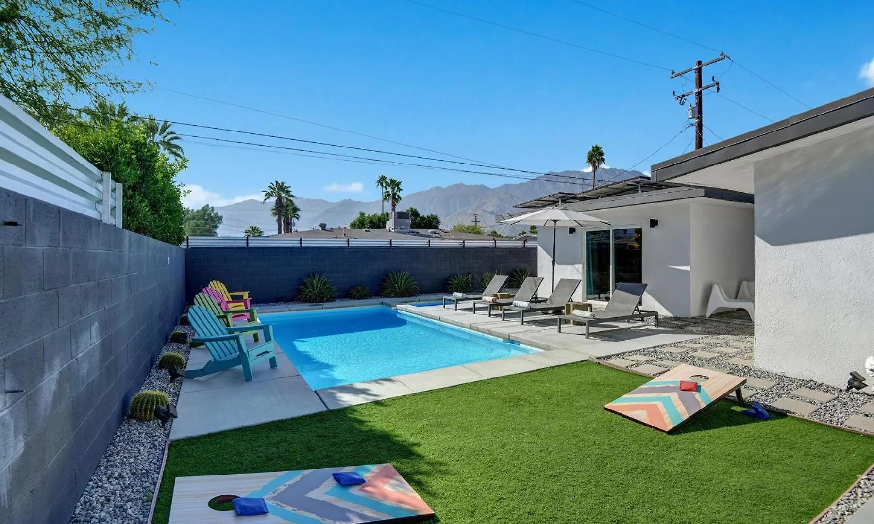 Neon Dream Villa Palm Springs