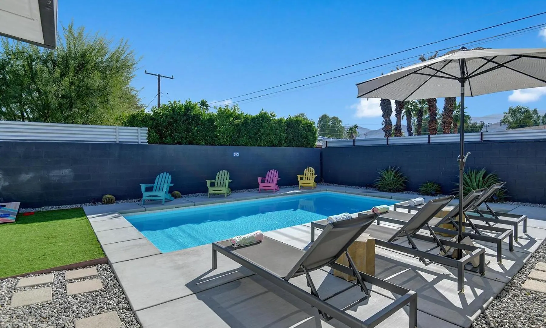 Neon Dream Villa Palm Springs Holiday home